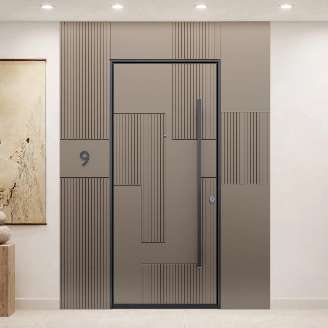 D105 voordeur in taupe met verticale groeven, vlak in een wand met lamellen